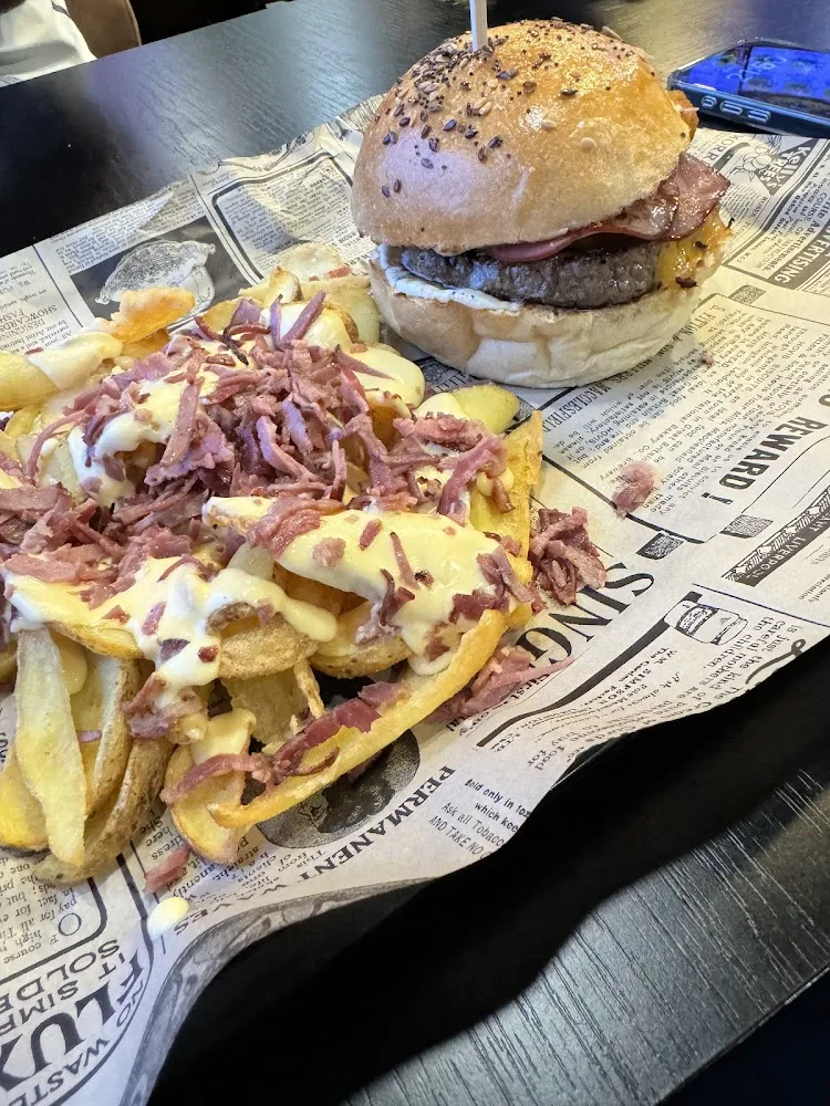 Big Bacon Frite Cheddar Bacon