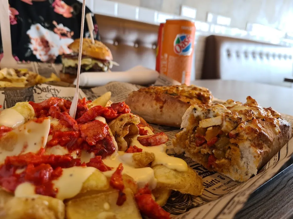 Frites Cheddar Poulet