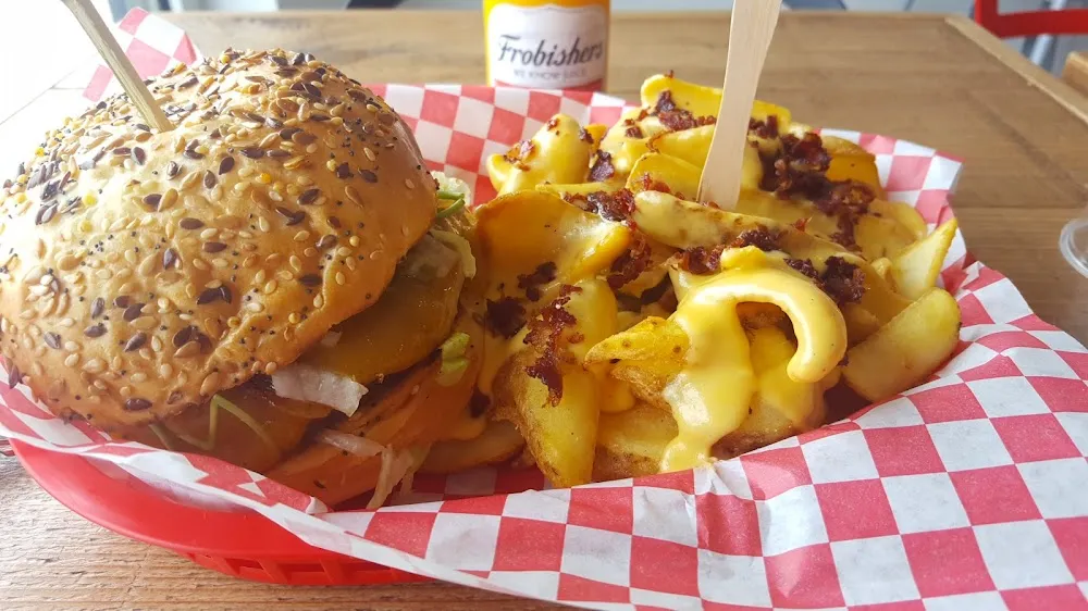 Newyorkais Frites Cheddar Bacon